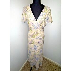 VICI "Best Dressed" Ruffle Sleeve Maxi Dress Floral Open Back Size‎ Large